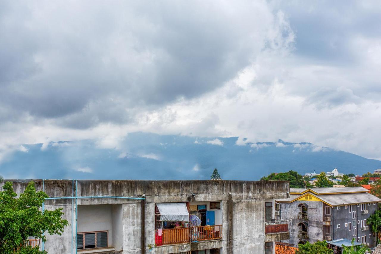 Yak Guesthouse Chiang Mai Buitenkant foto