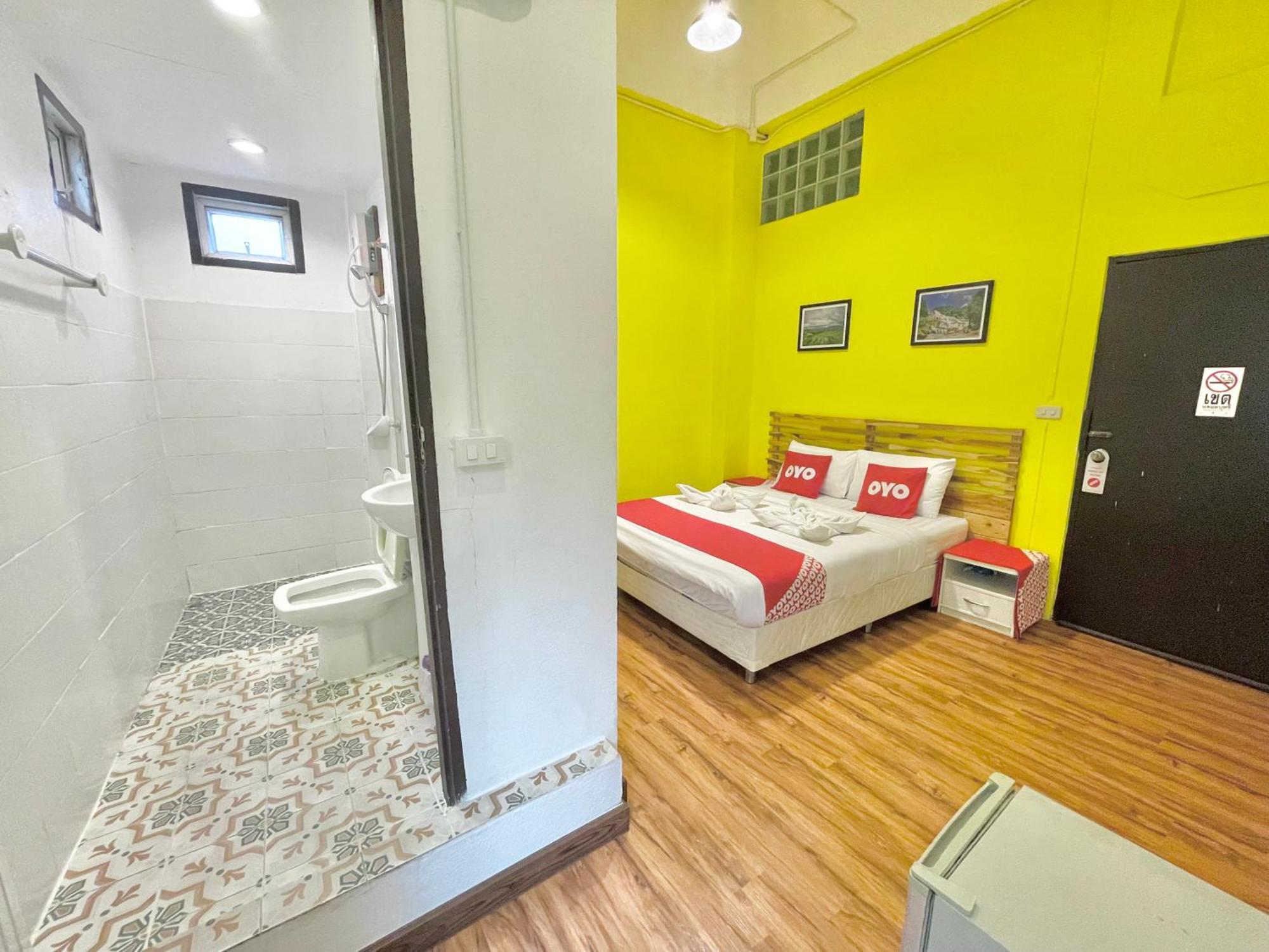 Yak Guesthouse Chiang Mai Buitenkant foto