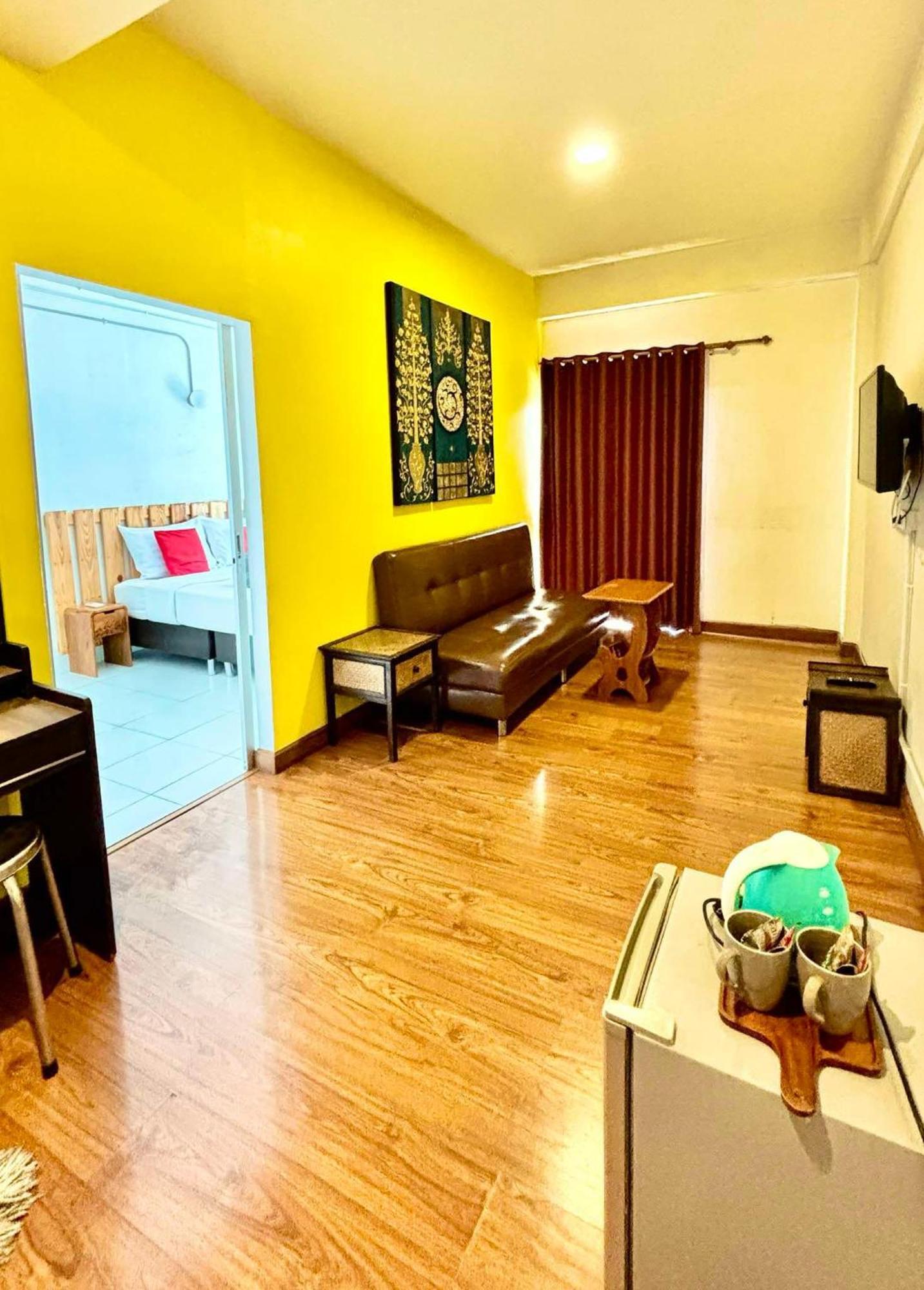 Yak Guesthouse Chiang Mai Buitenkant foto