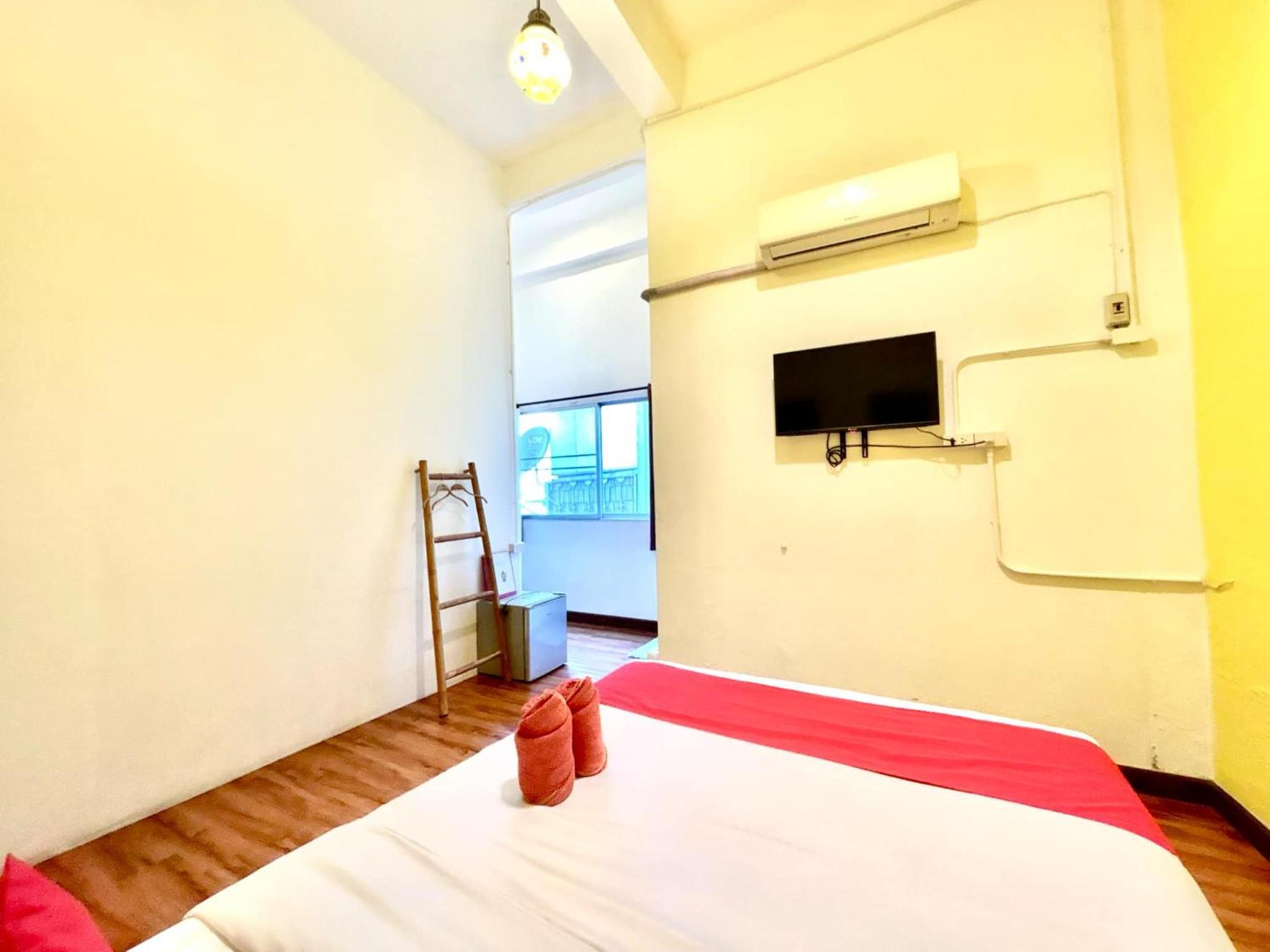 Yak Guesthouse Chiang Mai Buitenkant foto